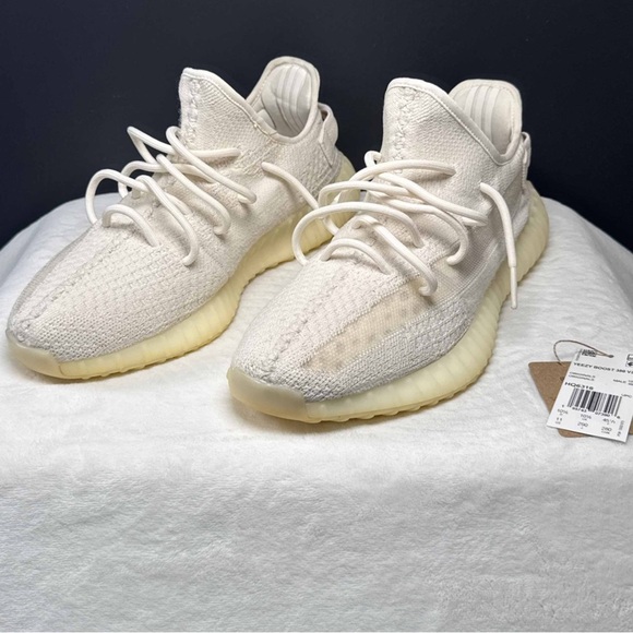 Adidas Yeezy Boost 350 V2 "Bone" HQ6316 - Size 11 - Picture 3 of 9